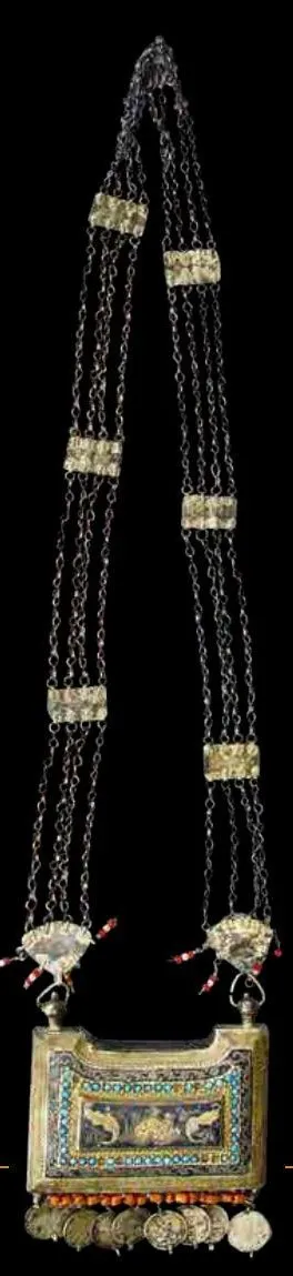 What techniques did Uzbek jewelers use in metal processing?