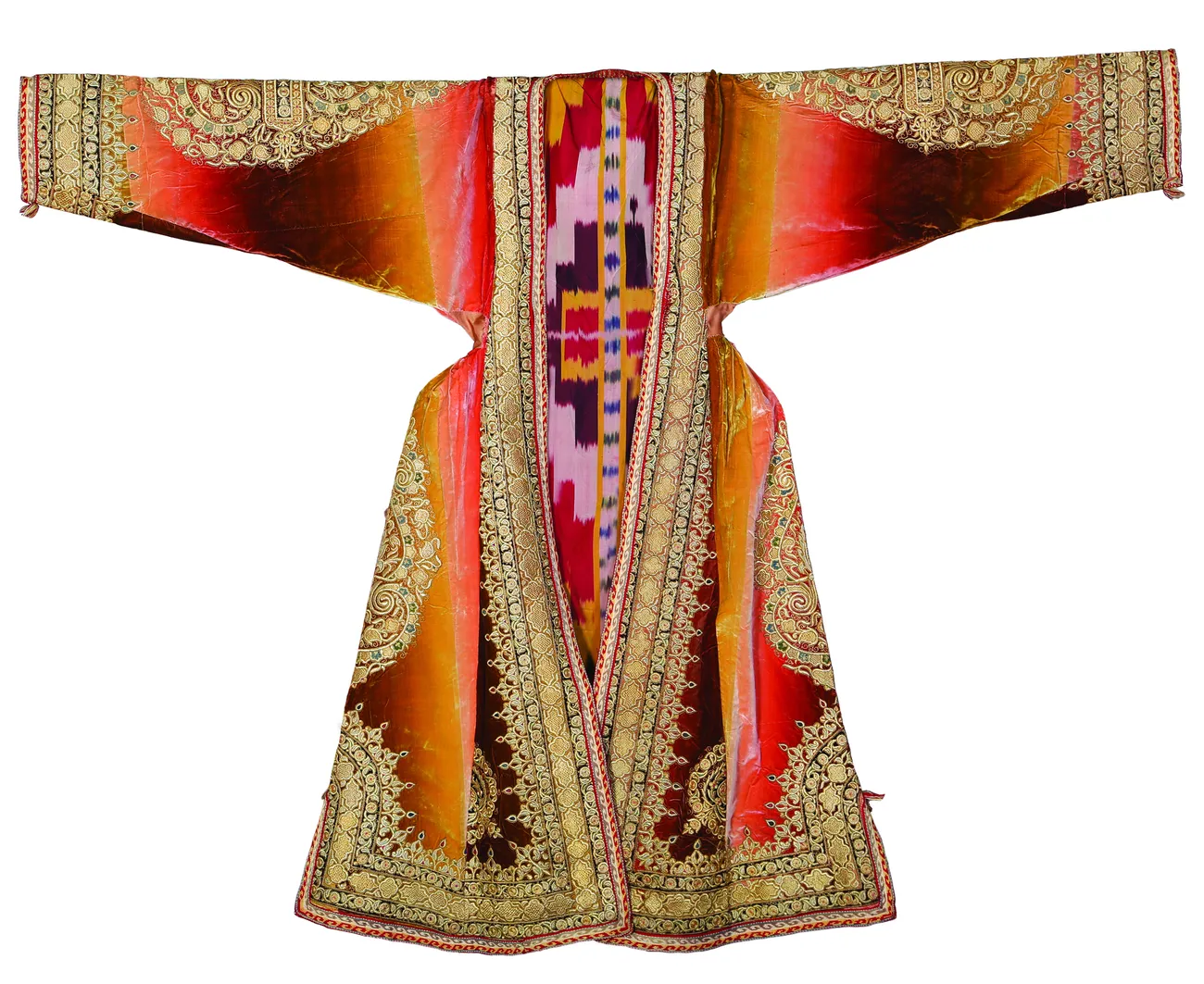 How did the outfits of Bukhara women surprise the British traveler?