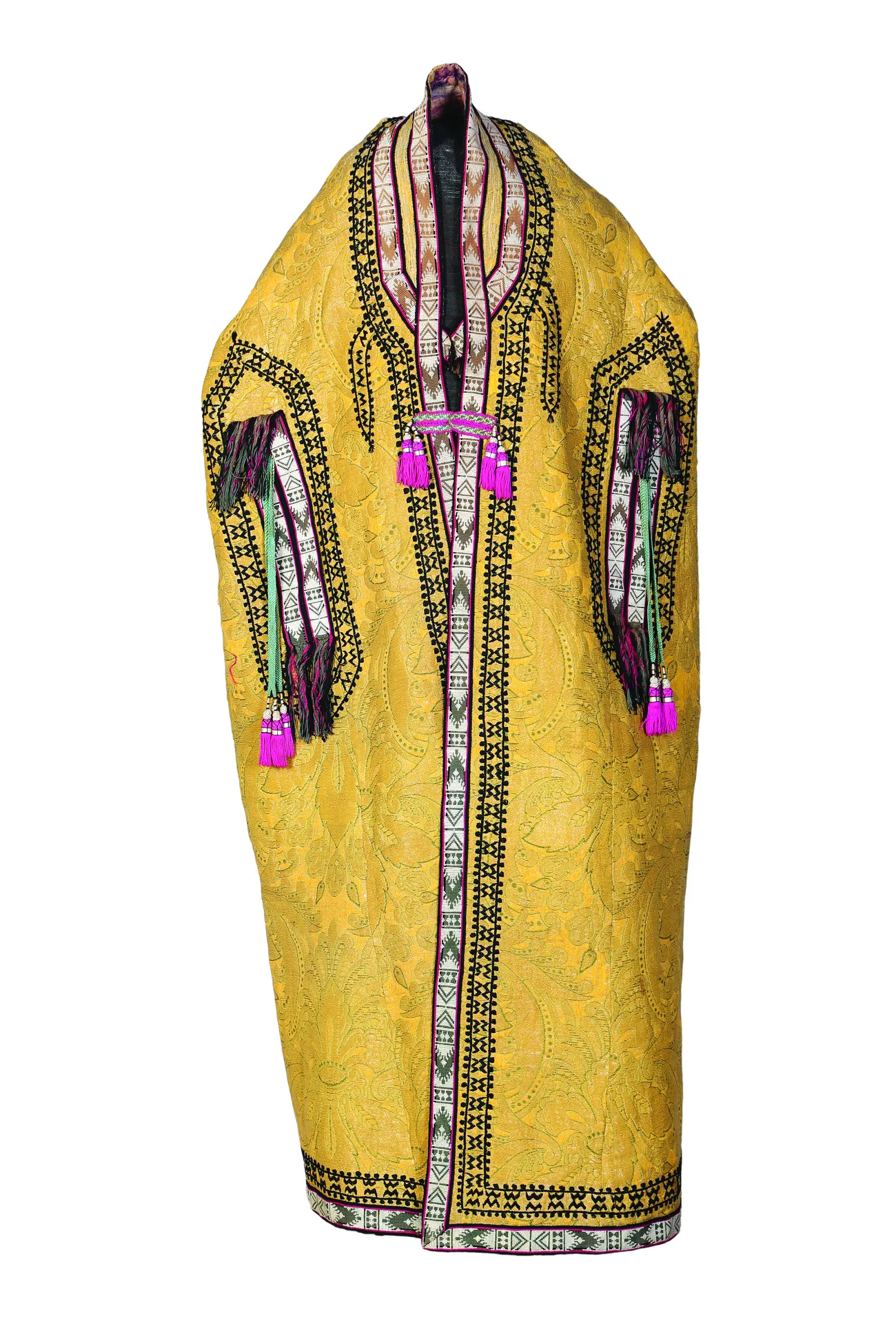 What headdresses did the inhabitants of Bukhara wear?
