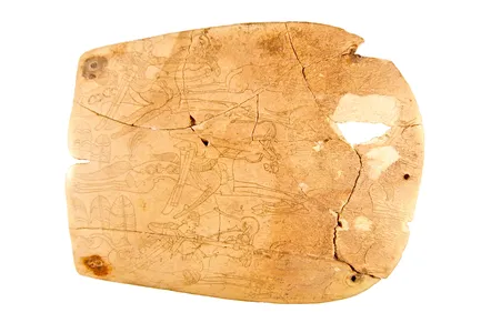 Images of battle engraved on Orlat belts