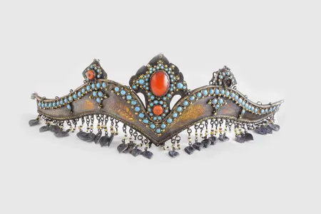 How is the Bukhara boloabra different?