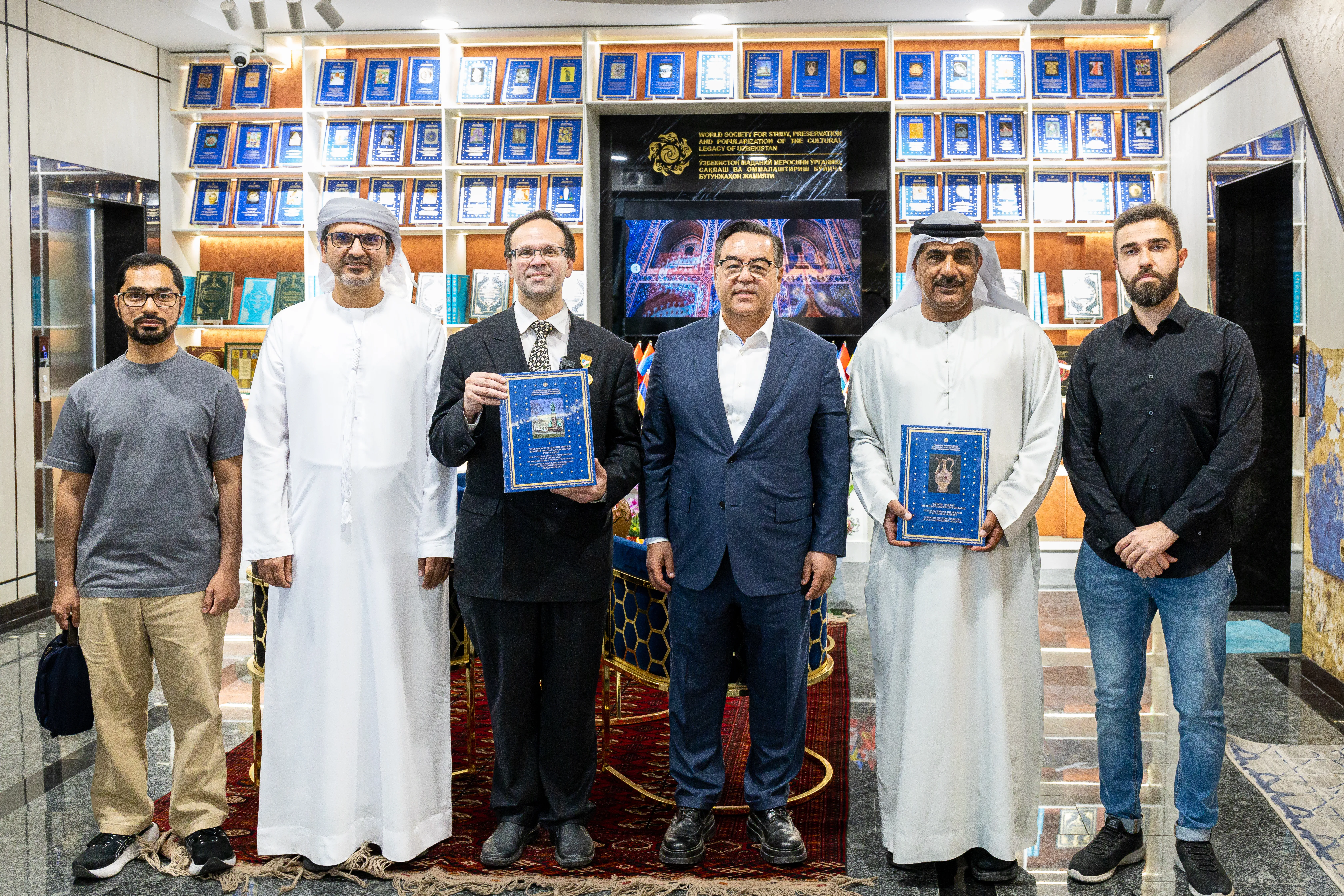 Rus qiziga sorishni orgatishdi Nevara va buvisi porno video onlayn