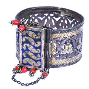 Какие браслеты украшали руки бухарских женщин?