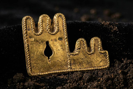 Qadimiy Naxshab sirlari: Yerqo‘rg‘ondan topilgan oltin nishon