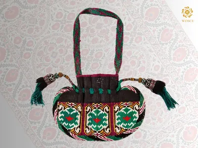 What items are represented in the Uzbek collection of the Naprstek Museum?