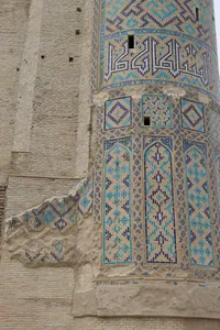 Which Arabic script was most often used in the decor of architectural structures during the reign of Temurids?‌‌