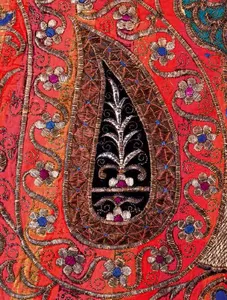 Платье, вышитое золотом, удивившее испанского дипломата‌‌