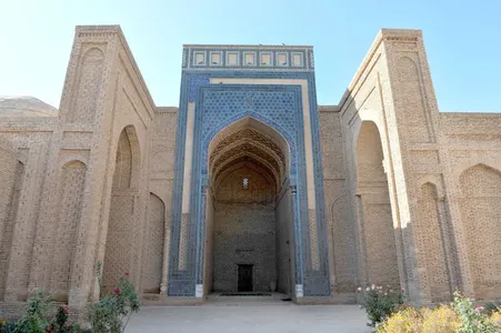 In whose house did Amir Temur stay when returning from the Indian campaign?