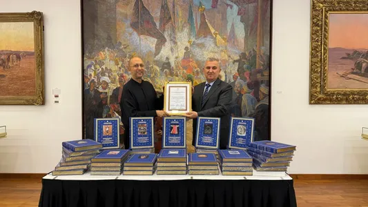 50 volumes “Cultural Legacy of Uzbekistan in the World Collections” were donated to a museum in Malaysia
