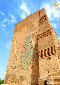 О чем говорят молитвенные формулы на надписях "чрезвычайно высокого сооружения " в Кашкадарье?‌‌