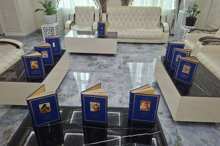 Samarqanddagi yana 15 tashkilot "O'zbekiston madaniy merosi" kitob-albomlariga ega bo'ldi