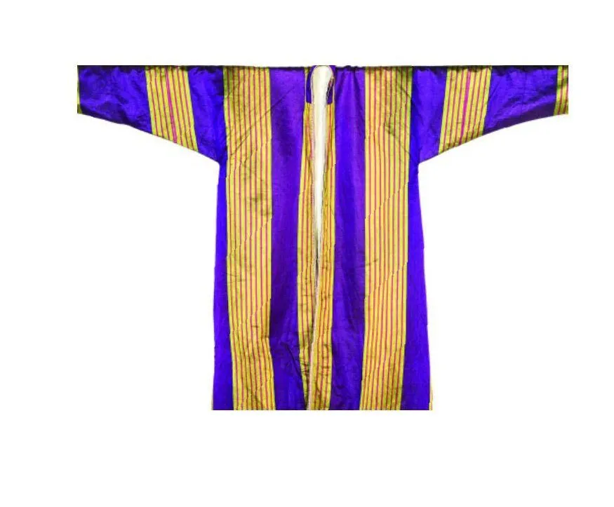 What kind of robes did the men of Tashkent and Fergana wear?