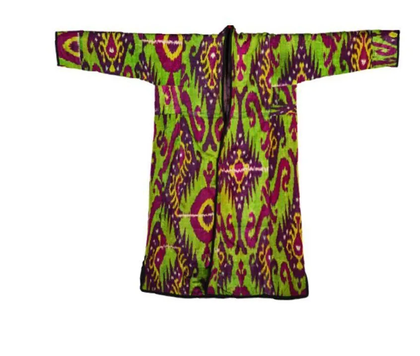 What kind of robes did the men of Tashkent and Fergana wear?