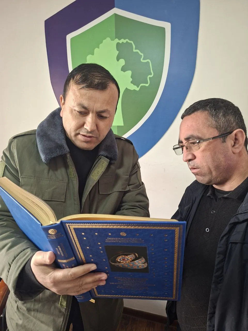 WOSCU Samarqand bo'ylab "O'zbekiston madaniy merosi" kitoblarini ulashishda davom etmoqda