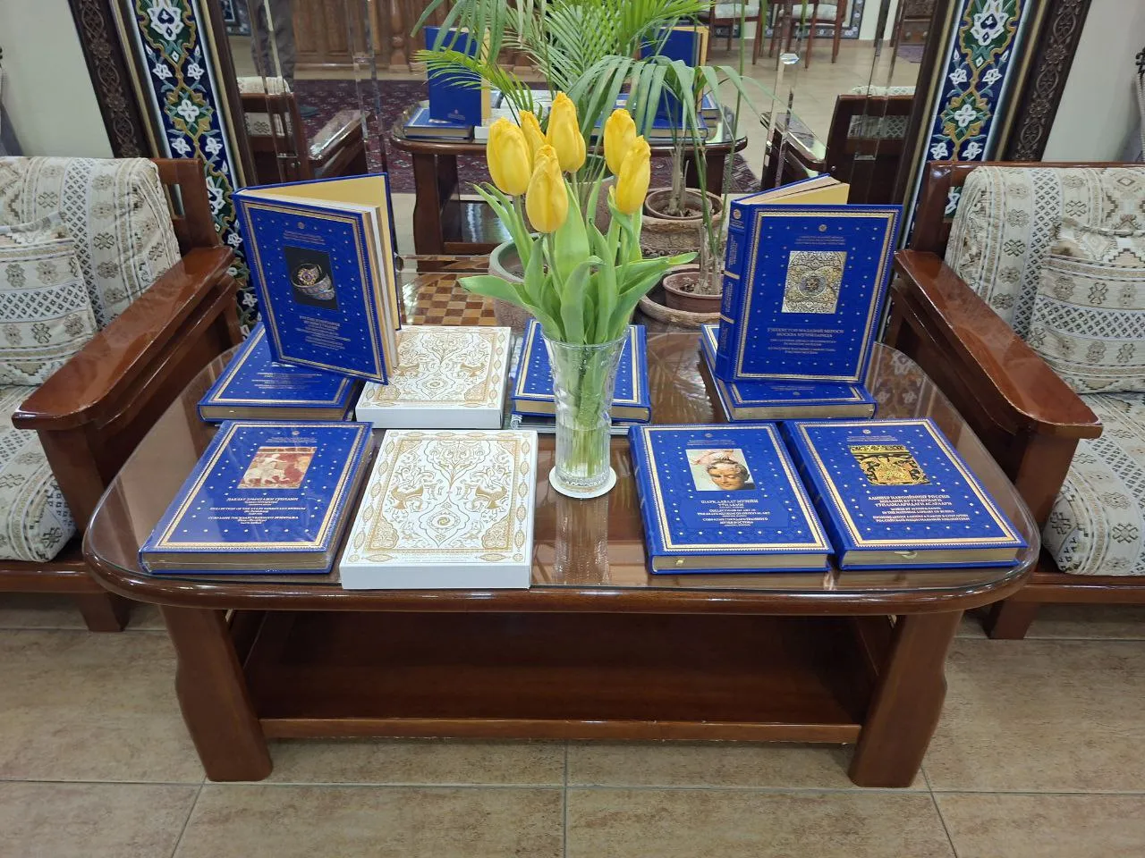 WOSCU continues to share "Cultural Heritage of Uzbekistan" books throughout Samarkand