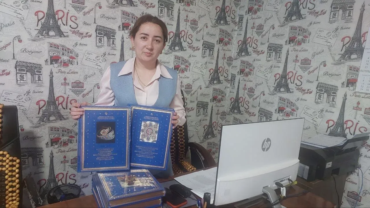 WOSCU yana 15 tashkilotga 150 ta kitob-albom taqdim etdi