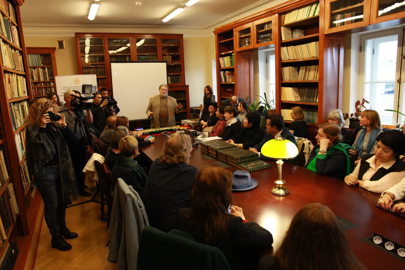 "Шелк и золото Бухары": о чем расскажут в библиотеке Кунсткамеры в Петербурге