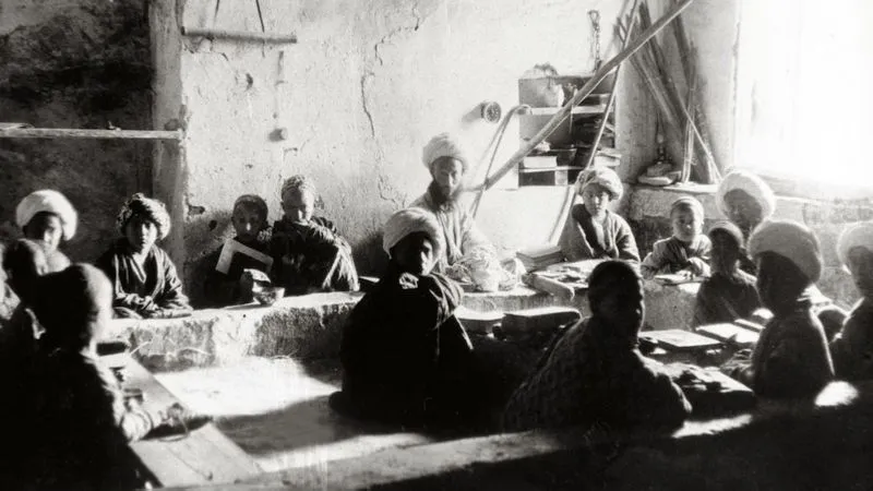 XIX аср охирида Ўзбекистон қандай кўринишда бўлган? Шаҳарлар, саройлар ва урф-одатлар акс этган ноёб суратларни томоша қилишнинг ноёб имконияти пайдо бўлади